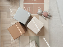 Carregar imagem no visualizador da galeria, Play Cubes Set Of 4 | Smoke