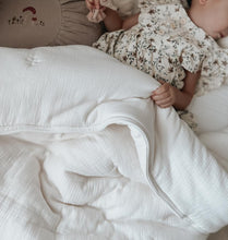Laden Sie das Bild in den Galerie-Viewer, Crib Blanket | Powder